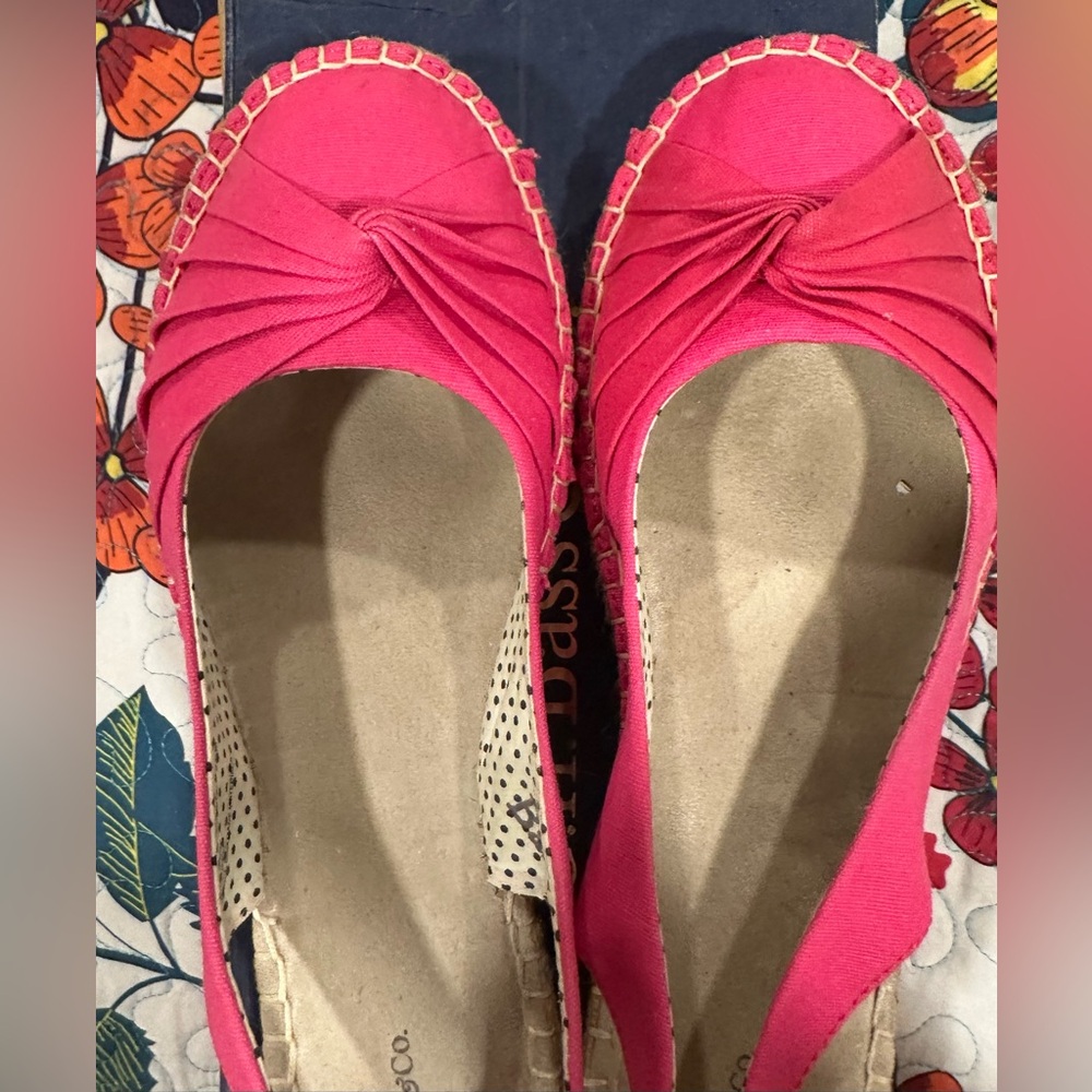 G.H. Bass & Co. Pink Fuchsia Christine Espadrille with Ruched Design Size 9.5M